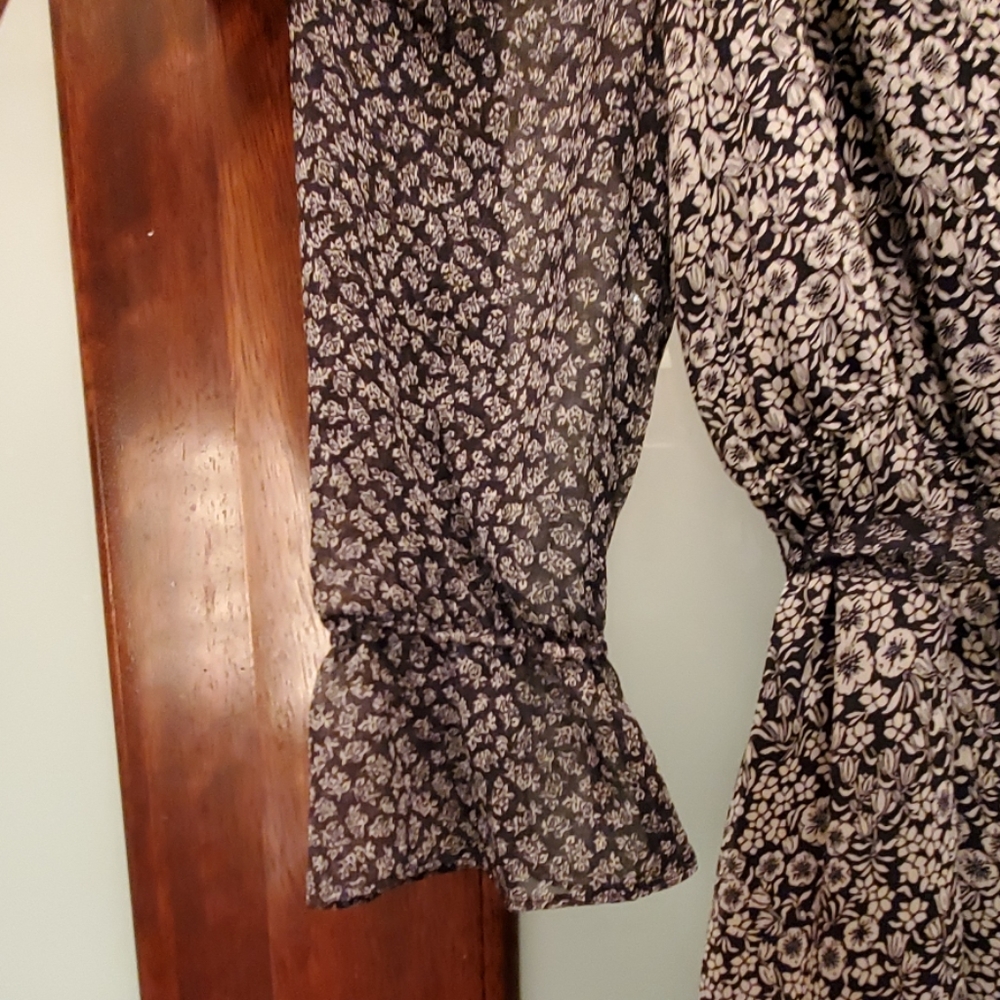 Loft Dress - Picture 4 of 6